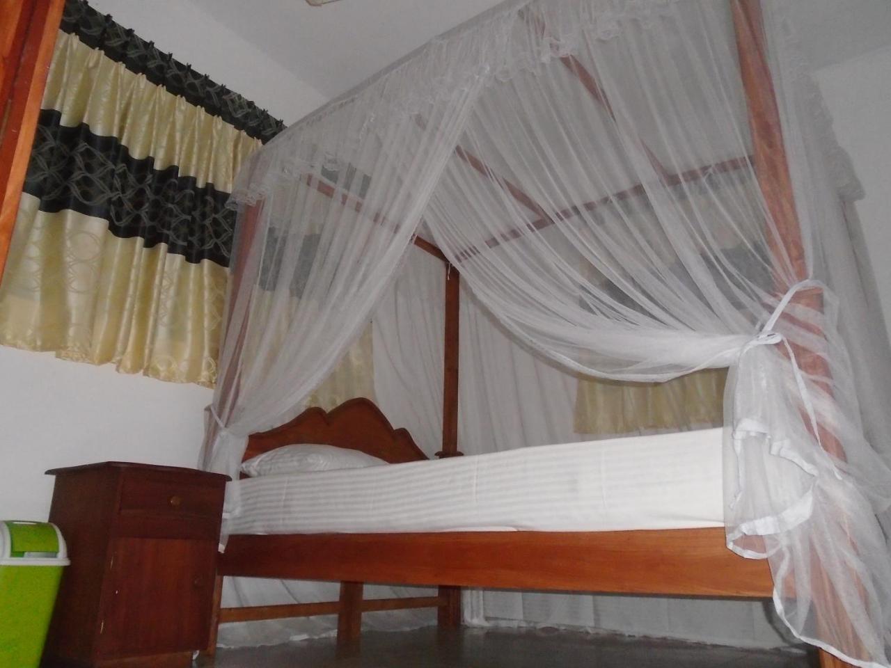 Ceylon Hostel-Galle Unawatuna Luaran gambar