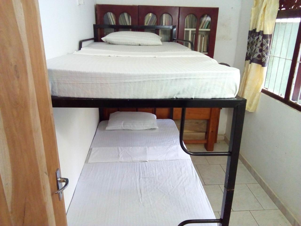 Ceylon Hostel-Galle Unawatuna Luaran gambar
